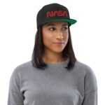 casquette nasa noire avec logo brode en relief 3d 370 1
