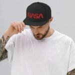 casquette nasa noire avec logo brode en relief 3d 937 1