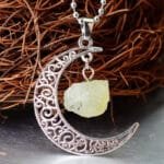 Collier Croissant De Lune Avec Pierre Terrestre Unique Et élégant - 11