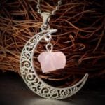 Collier Croissant De Lune Avec Pierre Terrestre Unique Et élégant - 2