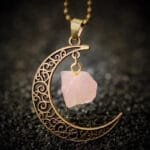 Collier Croissant De Lune Avec Pierre Terrestre Unique Et élégant - 8