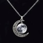collier phosphorescent croissant de lune et pleine 352 1