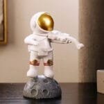 Figurine Astronaute Décorative Avec Base En Forme De Lune