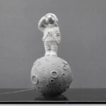 figurine astronaute en resine pour decorer votre espace avec style argente 929 1