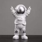 Figurine Astronaute Victorieux En Résine Pour Une Belle Décoration - Argenté