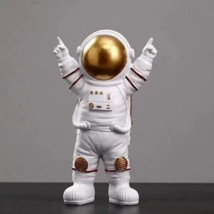 figurine astronaute victorieux en resine pour une belle decoration dore 369 1