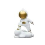 figurines dastronautes 5cm pour chambre a coucher originales astronaute sur un nuage 939 1