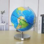 globe terrestre lumineux pour explorer geographie et constellations 954 1