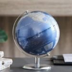 globe terrestre vintage en metal pour decor de bureau elegant 971 1