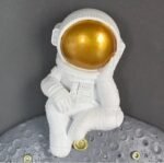 Horloge Murale Astronaute Assis Sur La Lune