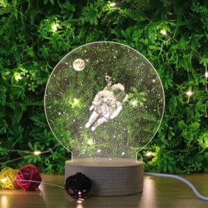 Lampe Astronaute Avec Fond étoilé Et Câble Usb Inclus