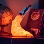 Lampe Navette Nasa à éclairage Led: Une Pièce D’histoire Aérospatiale - 25 Cm