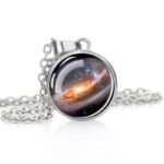 pendentif andromede une beaute cosmique a portee de coeur 459 1