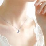 Pendentif Croissant De Lune Avec étoiles Argentées
