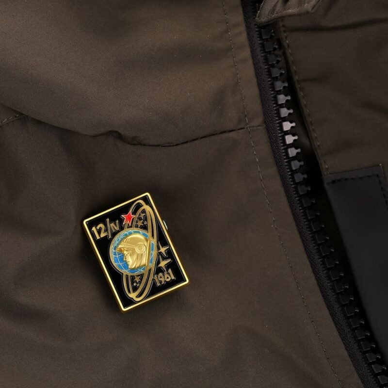 Pin&rsquo;s Commémoratif Premier Vol Gagarine