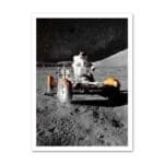 Poster Apollo 15: Astronaute Et Son Rover Lunaire Emblématique - 30 x 40 Cm