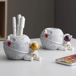 Pot à Crayon Décoratif Lune Avec Astronaute Pour Chambre D’enfant