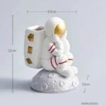 pot a stylos astronaute assis sur la lune pour votre bureau 933 1
