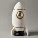Statuette De Fusée En Résine Pour Une Déco Originale Et Ludique