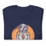 t shirt unisexe en coton peigne avec astronaute meditant 593 1