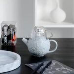 theiere lune avec figurine dastronaute et tasse spatiale cafetieres et theieres 961 1