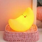 veilleuse decorative croissant de lune pour un sommeil apaisant bebe 919 1
